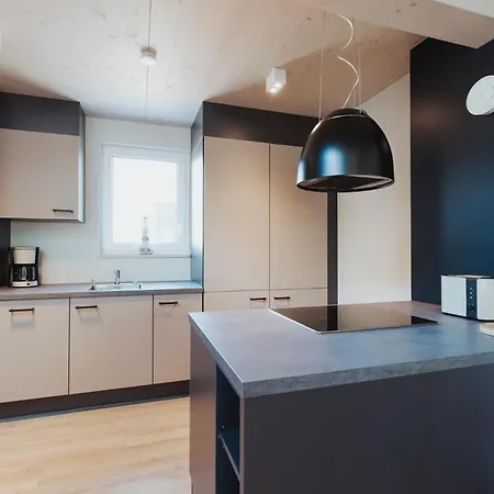 Neu Rügen Resørt Großzügige, Gemütliche Doppelhaushälfte Erik Mit Terrasse Сasa de vacaciones