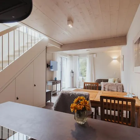 Neu Rügen Resørt Großzügige, Gemütliche Doppelhaushälfte Erik Mit Terrasse Сasa de vacaciones